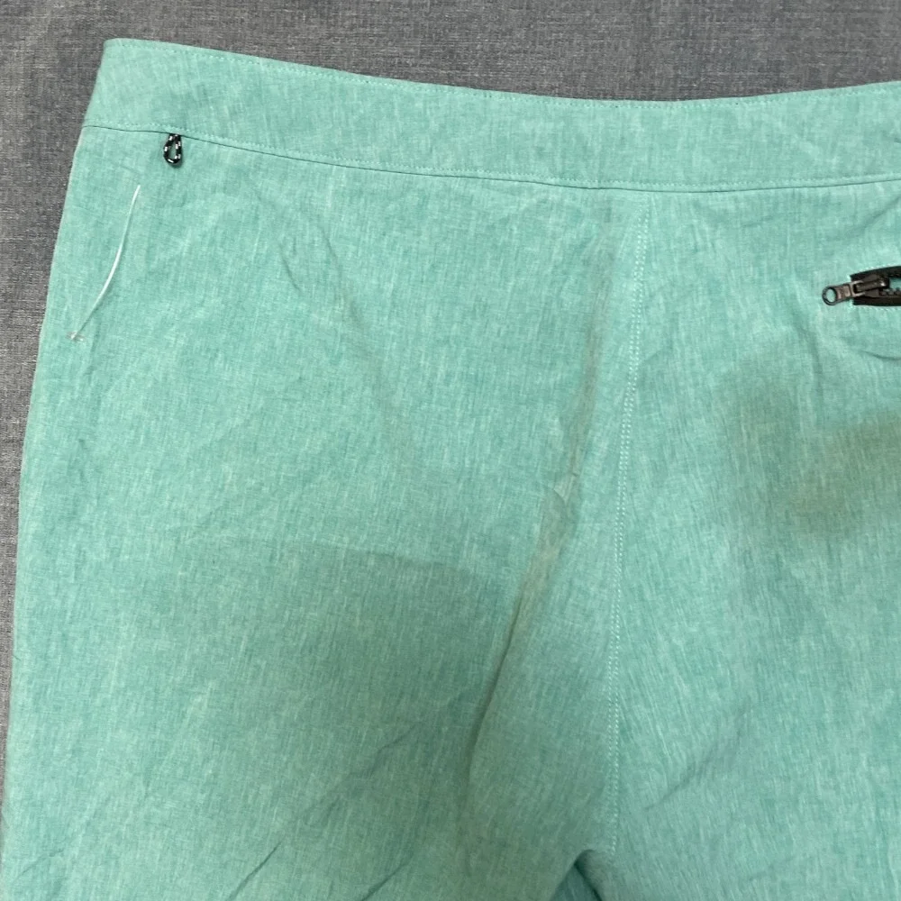 Nike Swim Board Shorts 38 Aqua Green Swoosh Logo Flat Front Slash Pockets Summer
